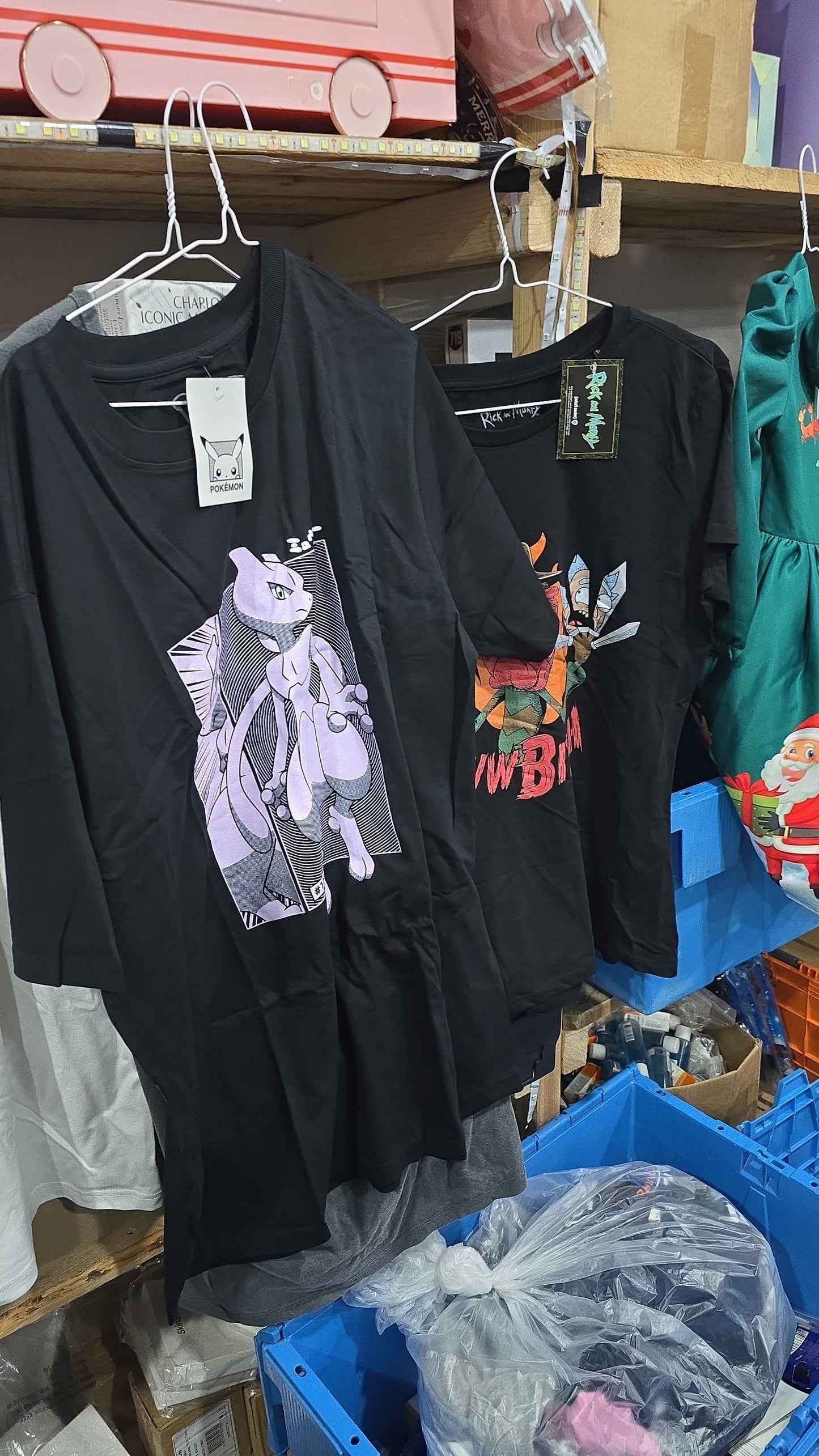 (WHOLESALE) 10 x Officially Licensed Clothing Items Brand New